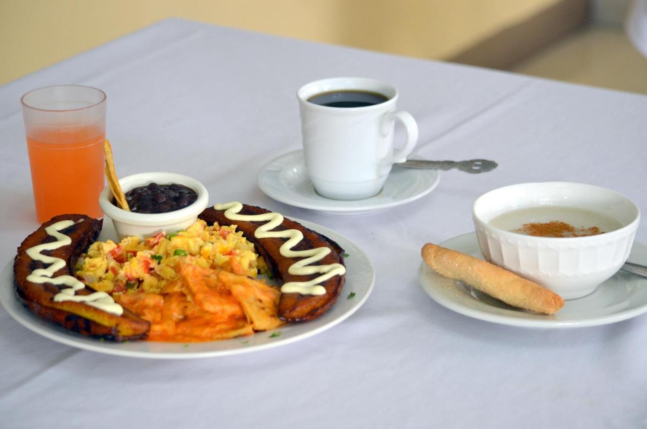 Hotel Y Restaurante Castillo De Los Altos Quetzaltenango Esterno foto