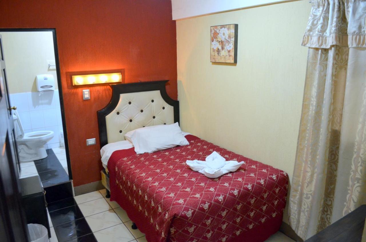 Hotel Y Restaurante Castillo De Los Altos Quetzaltenango Esterno foto