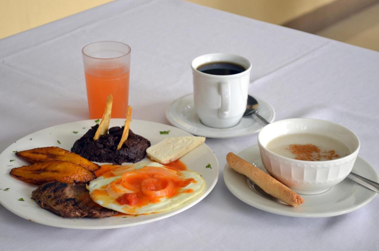 Hotel Y Restaurante Castillo De Los Altos Quetzaltenango Esterno foto